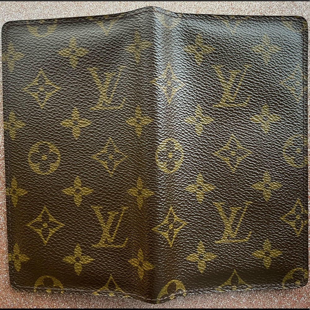 Louis Vuitton monogram checkbook wallet - Picture 5 of 16